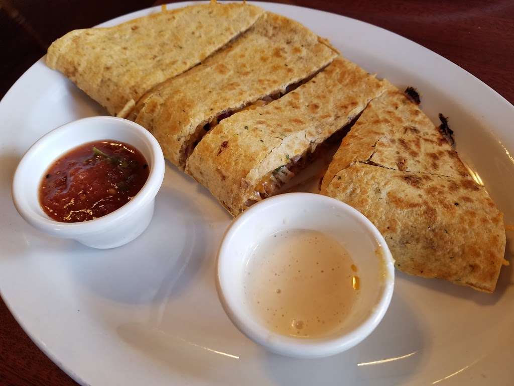 Blondies Grille and Bar | 33227 CA-18, Running Springs, CA 92382, USA | Phone: (909) 867-9000
