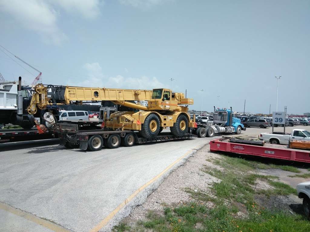 Bronco Heavy Haulers | 26394 Sorters Rd, Porter, TX 77365, USA | Phone: (281) 359-6229