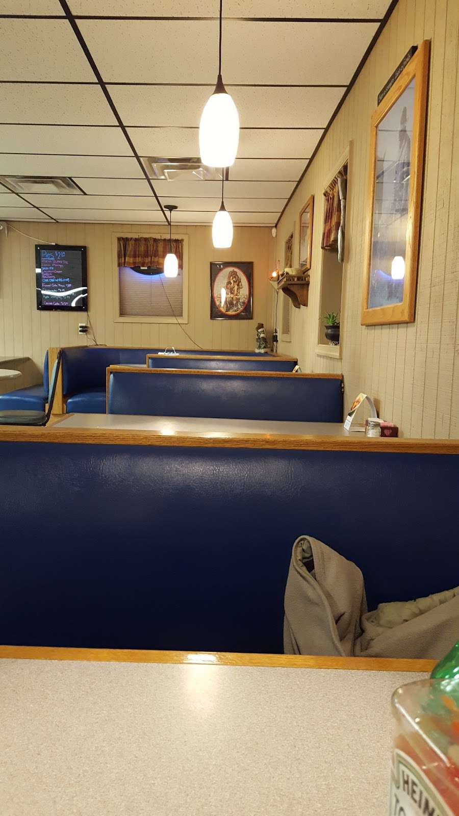 Cumberland Highway Diner | 11874-, 12270 Cumberland Hwy, Orrstown, PA 17244, USA | Phone: (717) 530-0468