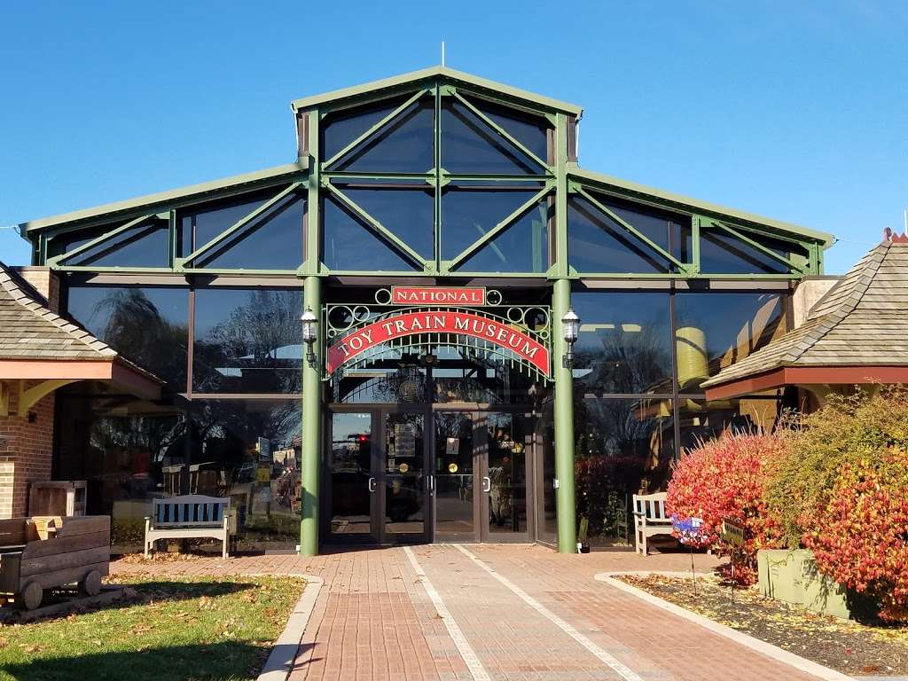 National Toy Train Museum | 300 Paradise Ln, Ronks, PA 17572, USA | Phone: (717) 687-8976