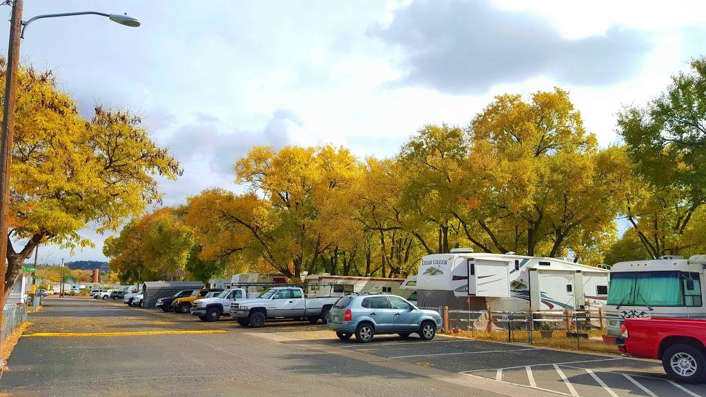 Sleepy Valley Mobile Home Park | 3410 N El Paso St, Colorado Springs, CO 80907, USA | Phone: (303) 872-5330