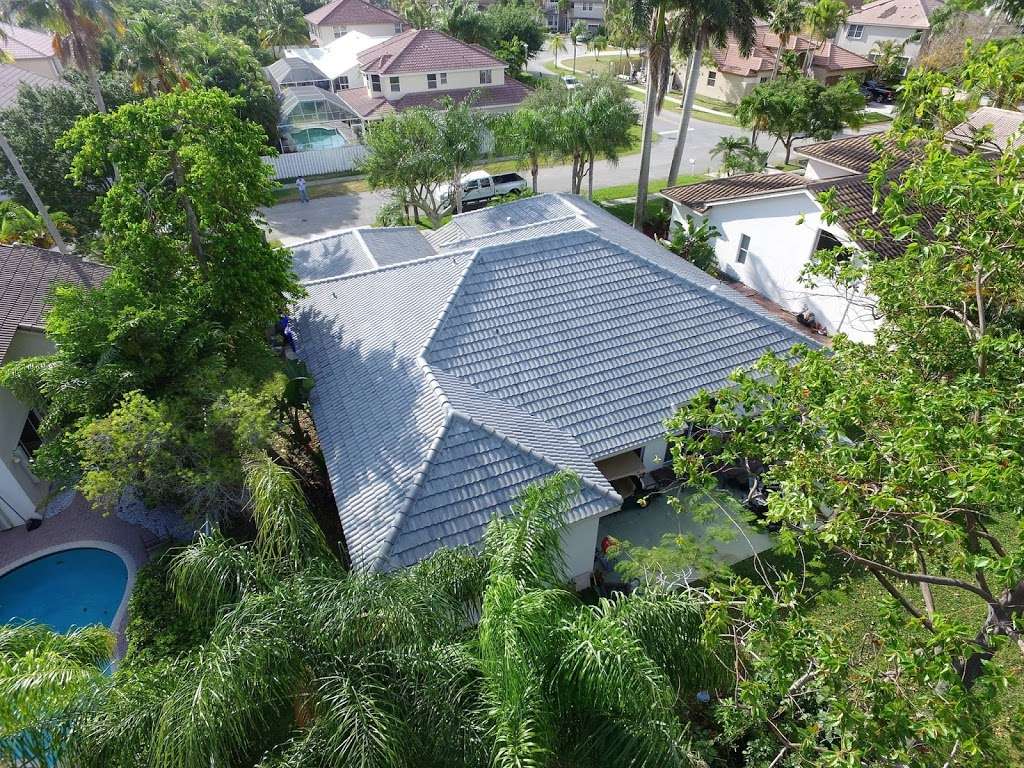 Caye Works Roofing | 10750 NW 138th St #2, Hialeah Gardens, FL 33018, USA | Phone: (305) 456-8514