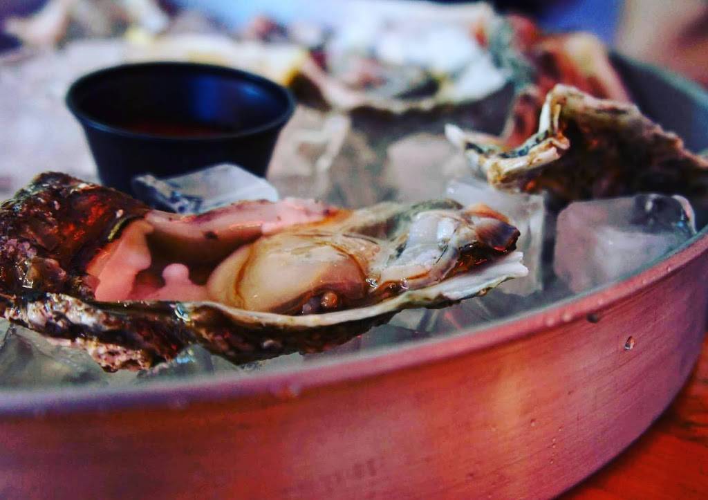 Black Diamond Oyster Bar | 418 N A. S Dr, Corpus Christi, TX 78418 | Phone: (361) 353-4210