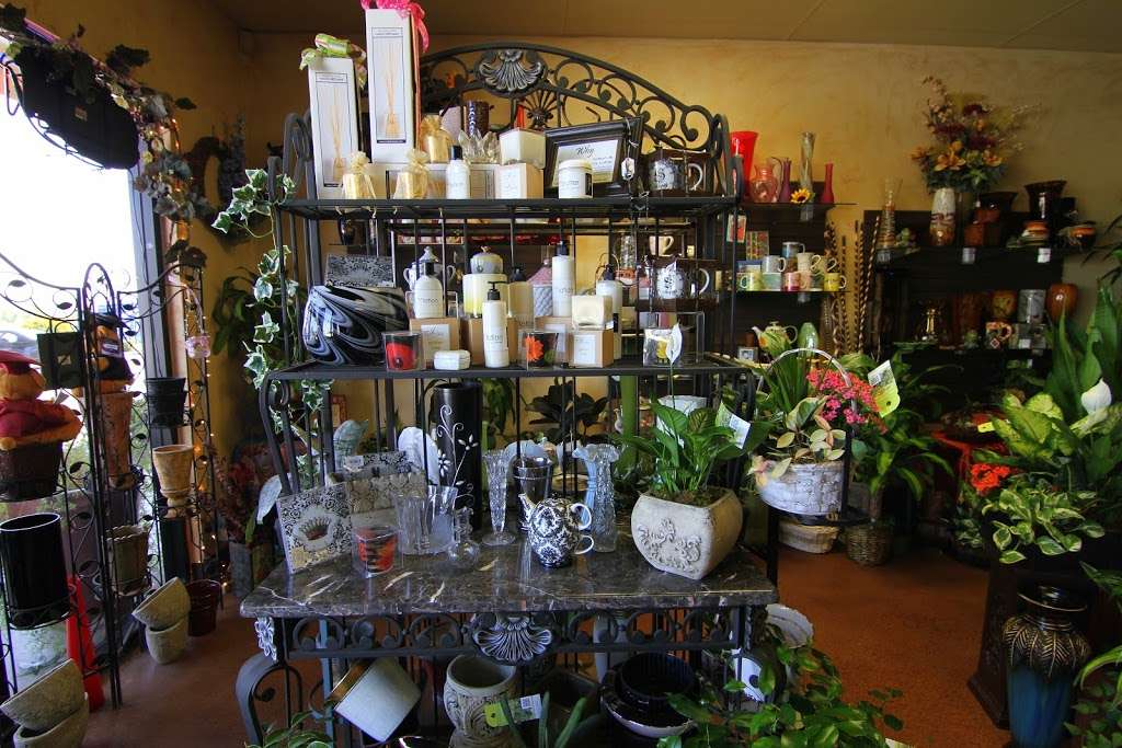 Angelicas Florist & Gifts | 1015 E Alessandro Blvd, Riverside, CA 92508, USA | Phone: (951) 653-4200