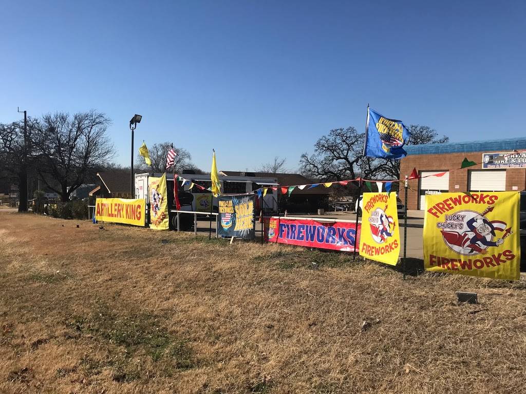 Lucky Chuckys Fireworks | 8033 Rendon Bloodworth Rd, Mansfield, TX 76063, USA | Phone: (325) 603-1111