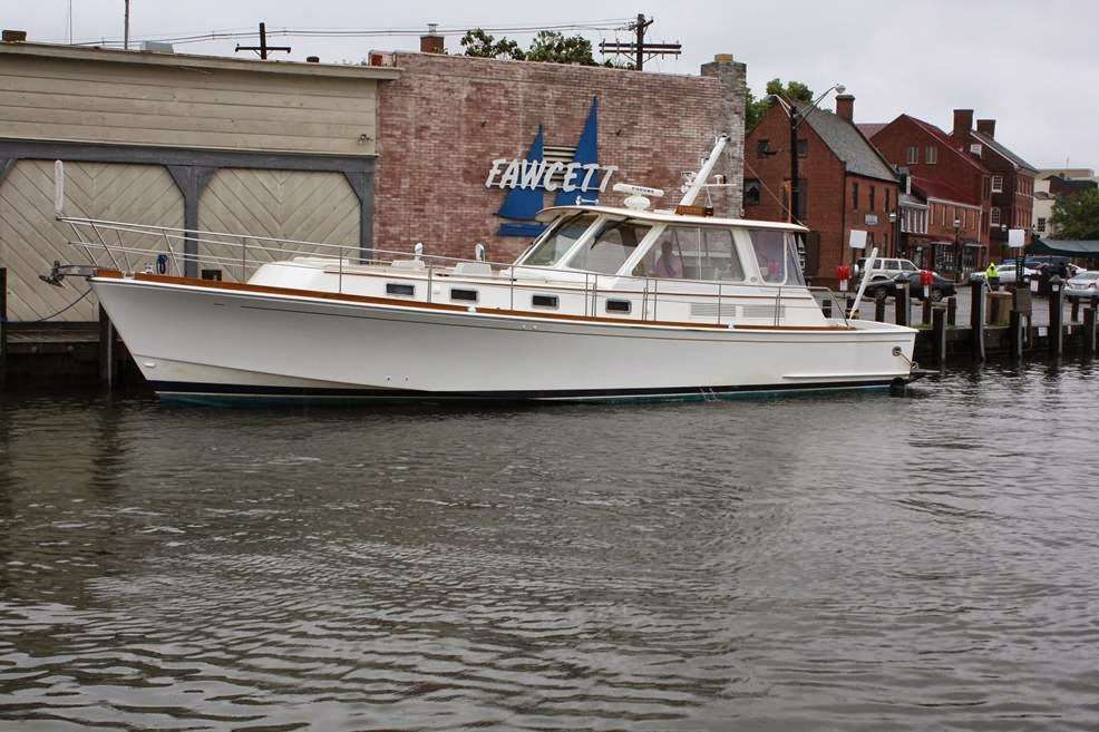 Annapolis Yacht Company | 6 Dock St, Annapolis, MD 21401, USA | Phone: (410) 268-7171