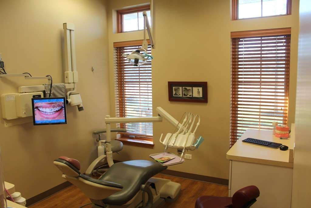 Lake Zurich Orthodontics | 545 N Rand Rd, Lake Zurich, IL 60047 | Phone: (847) 847-7736