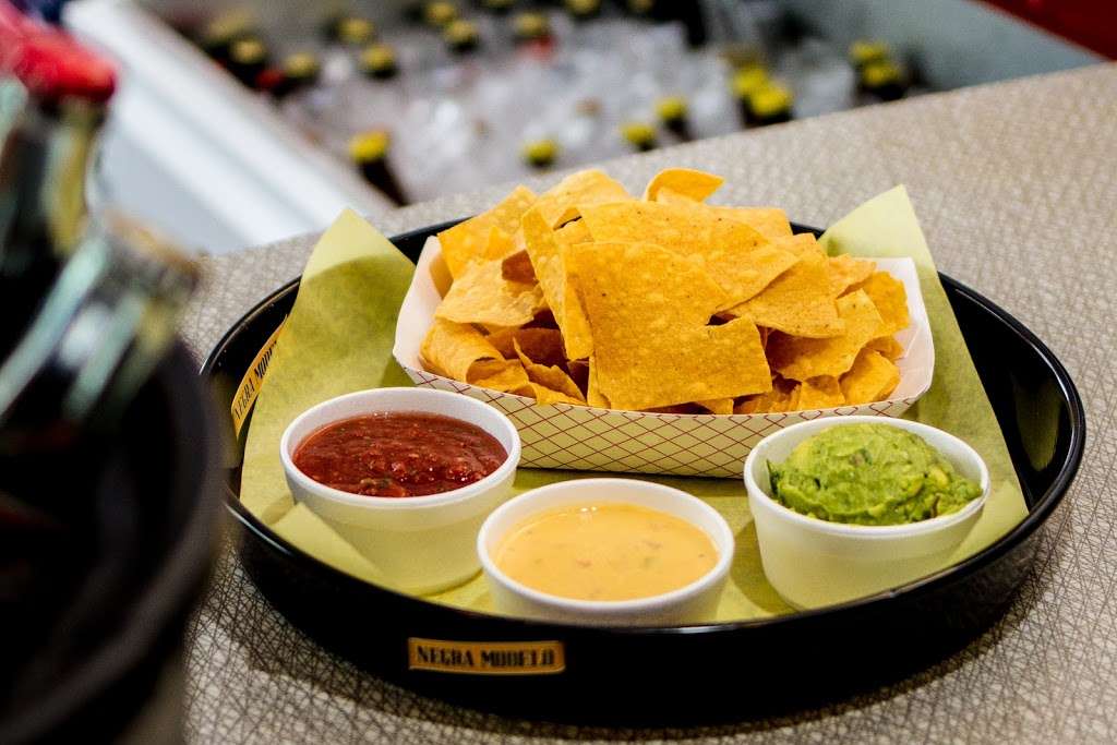 Rusty Taco | 4802 Greenville Ave, Dallas, TX 75206, USA | Phone: (214) 613-0508