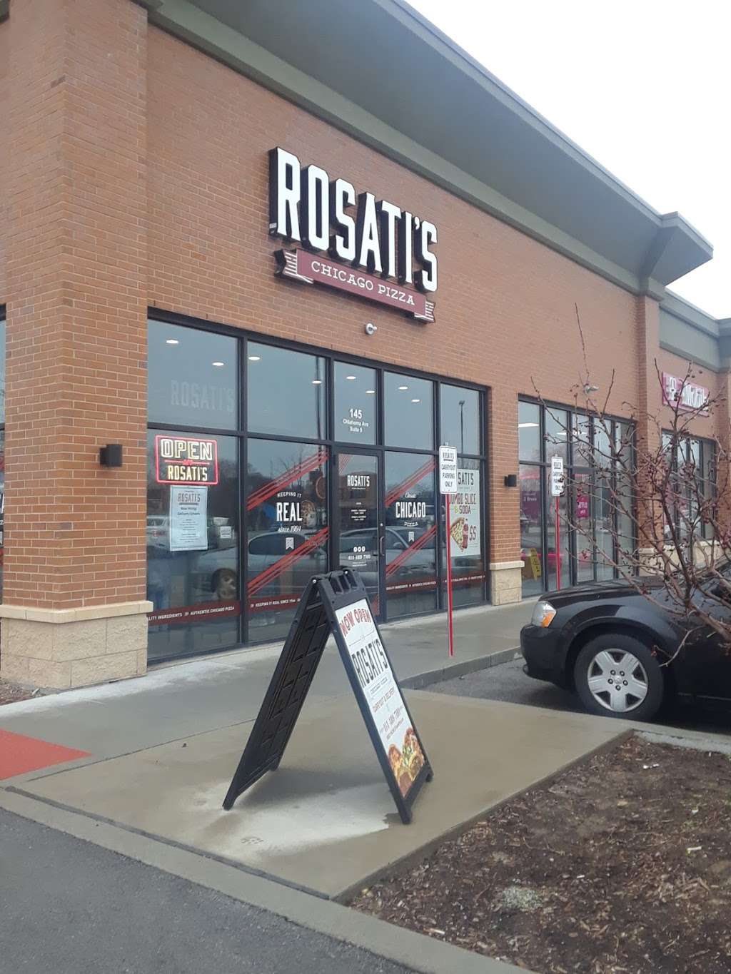 Rosatis Pizza - Milwaukee Bay View | 145 W Oklahoma Ave, Milwaukee, WI 53207 | Phone: (414) 489-7191