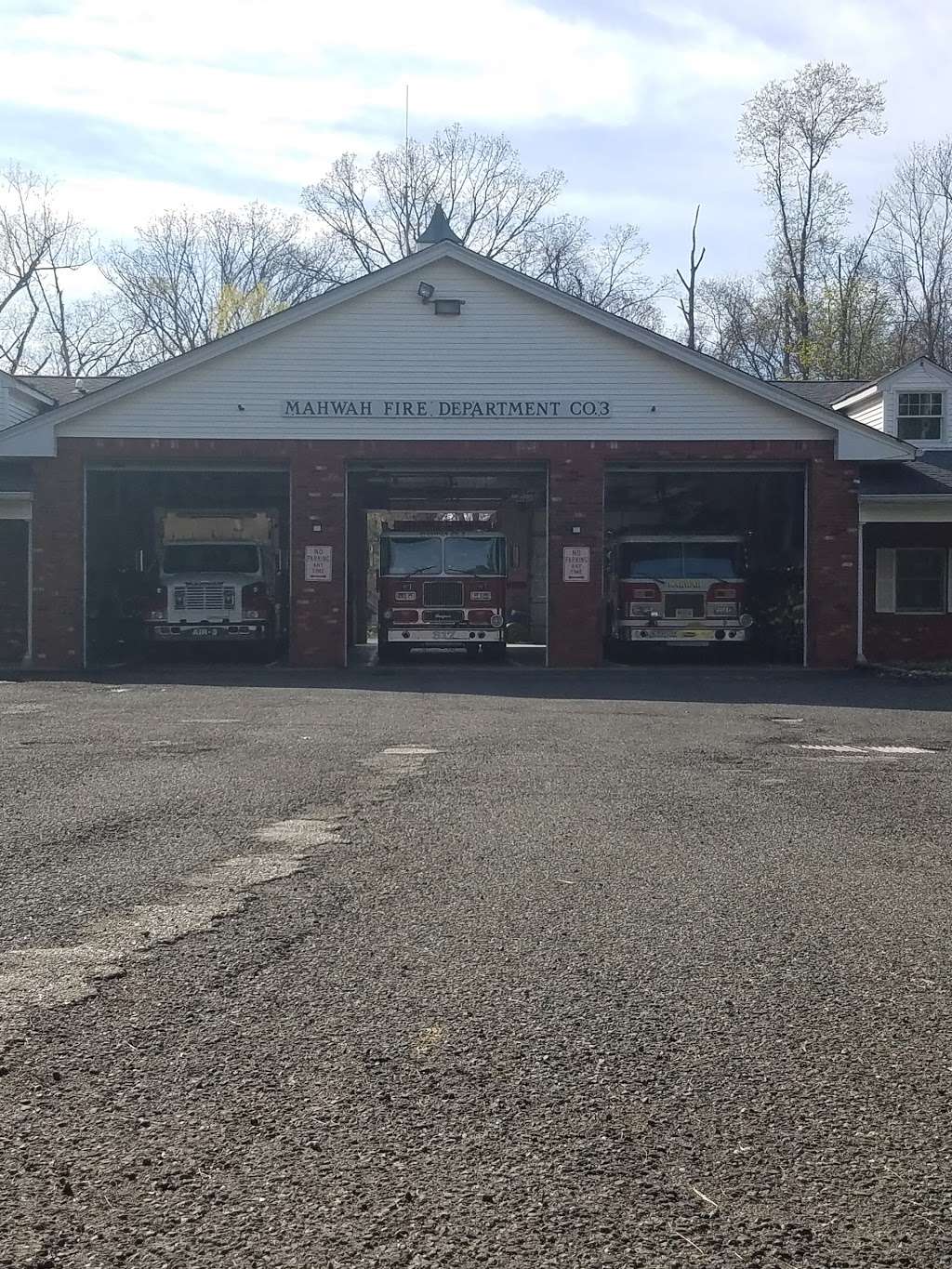 Mahwah Fire Department - Company 3 | 1 Rozanski Ln, Mahwah, NJ 07430, USA