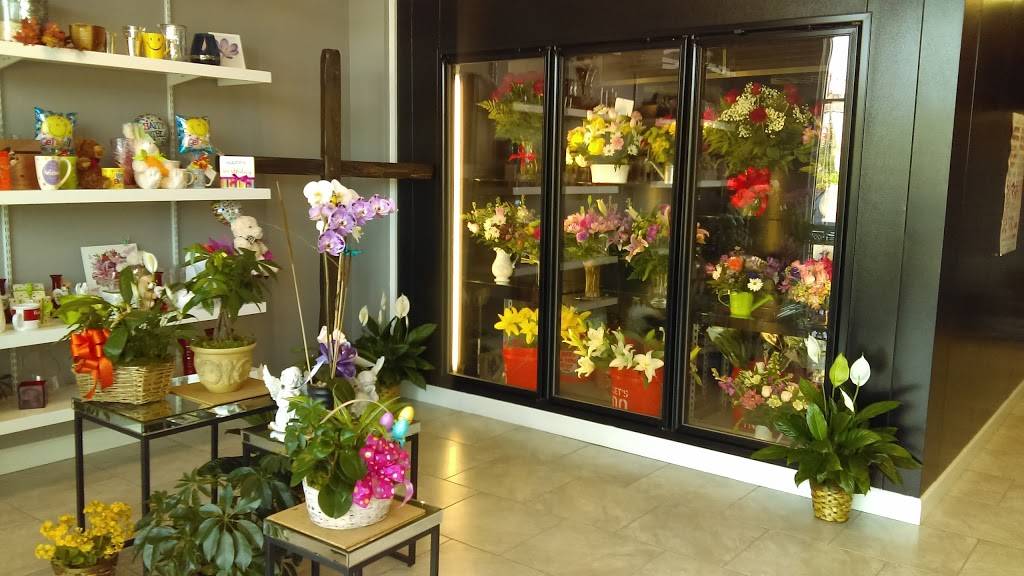 A Cut Above Florals | 1396 Eldridge Pkwy C, Houston, TX 77077, USA | Phone: (281) 741-5207