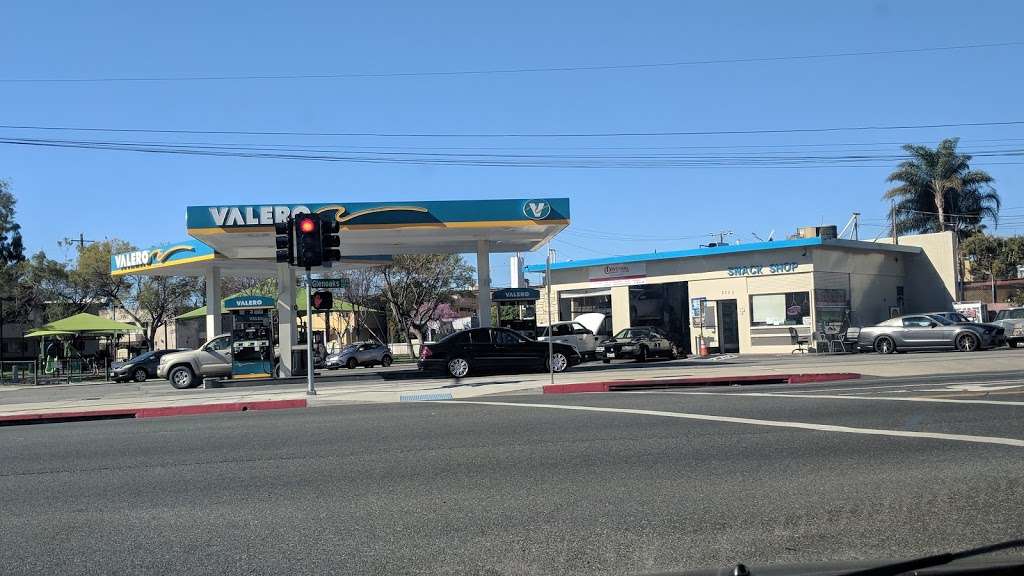 Valero | Burbank, CA 91504, USA