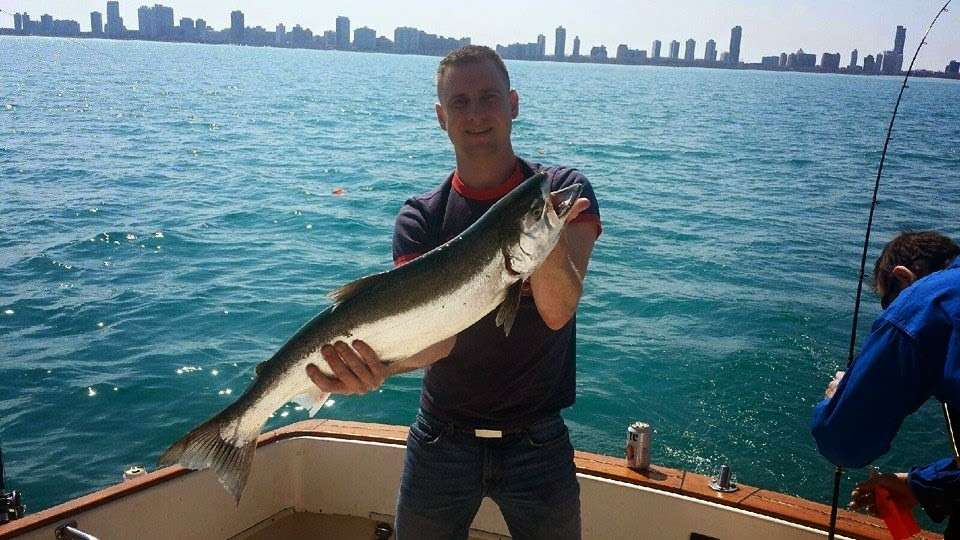 Skyline Fishing Charters | 2 W Belmont Harbor Dr, Chicago, IL 60657 | Phone: (312) 206-8800