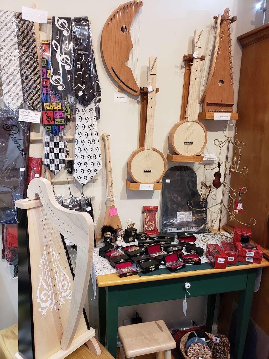 Evelyn & Harrietts LLC | 1232 Oysterdale Rd, Oley, PA 19547, USA | Phone: (610) 987-6055