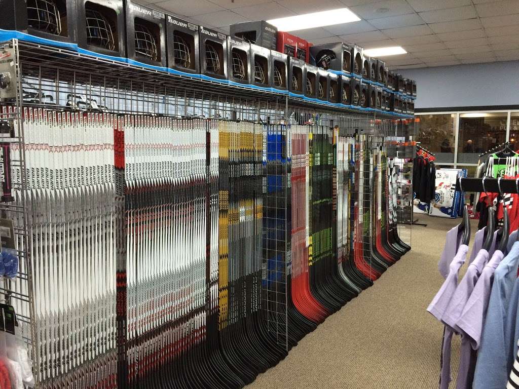 Jerrys Hockey | 1996 S Kirk Rd, Geneva, IL 60134 | Phone: (630) 313-8038