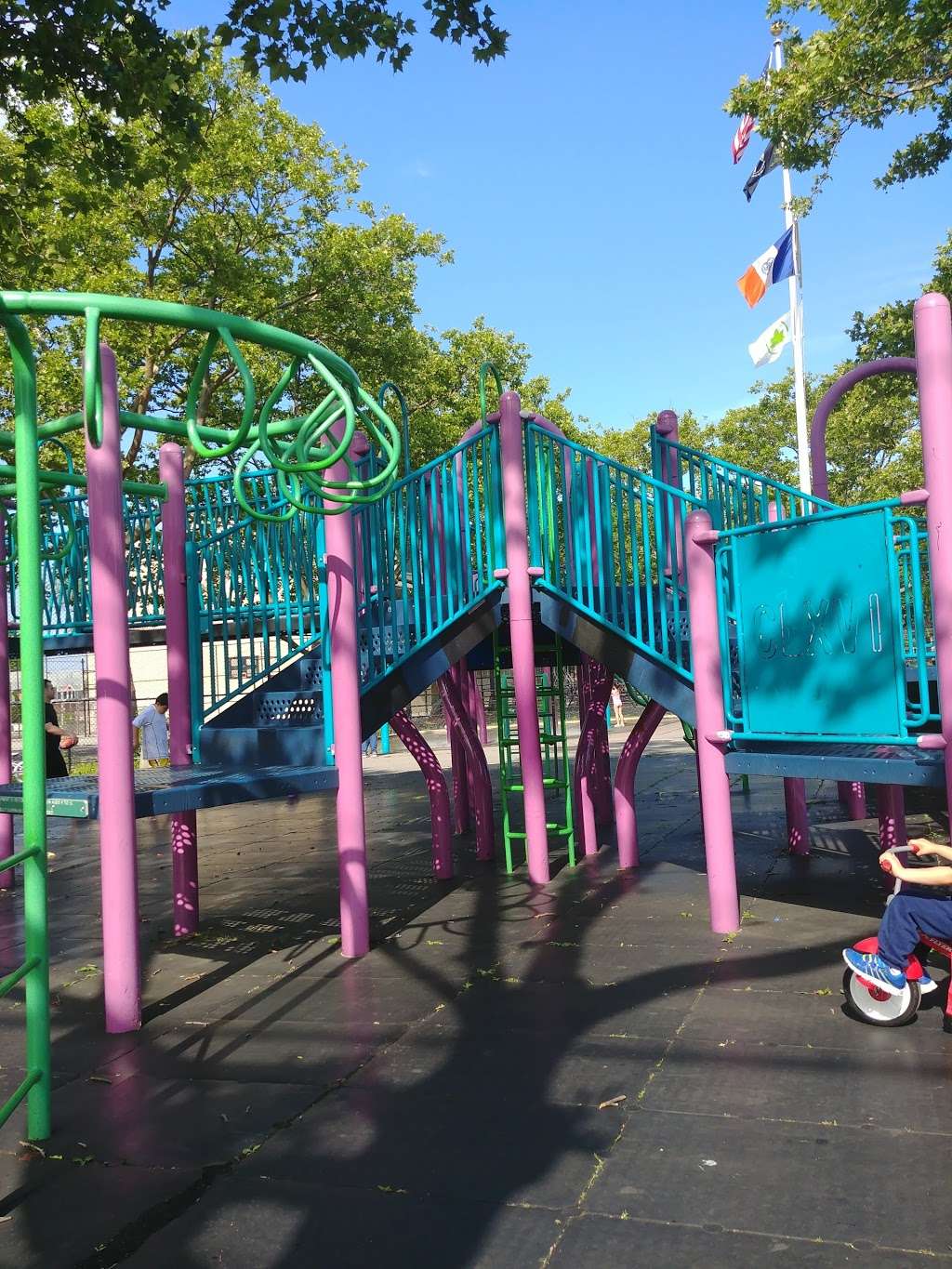 Willets Point Playground | 166th St. & 16th Rd, Whitestone, NY 11357, USA