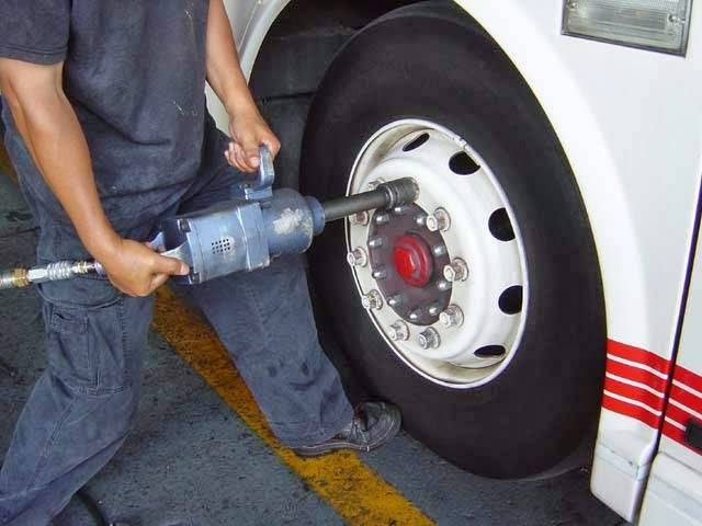 Clints Mobile Tire Service | 5047 Bollinger Rd, Sealy, TX 77474, USA | Phone: (281) 513-0495