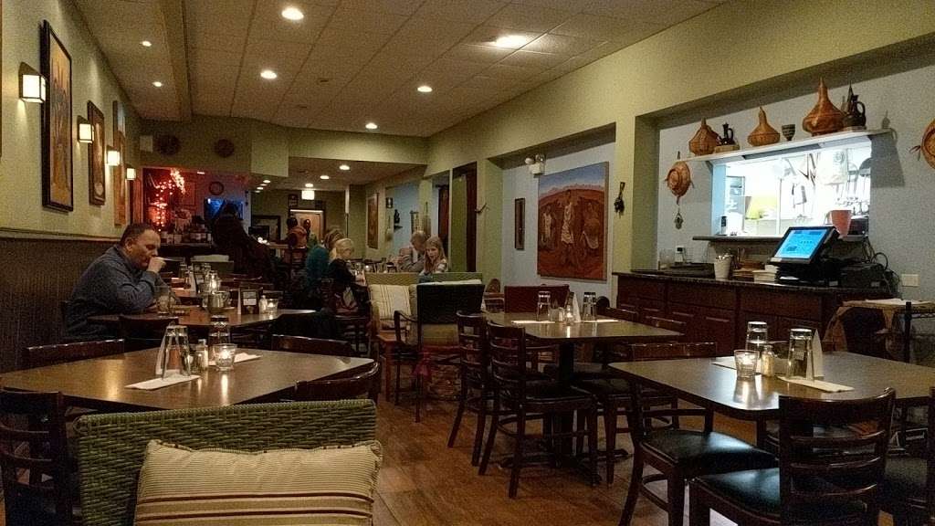 Ras Dashen Ethiopian Restaurant | 5846 N Broadway, Chicago, IL 60660, USA | Phone: (773) 506-9601