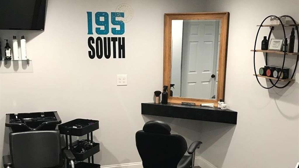 195 South Barbershop | 195 South St, East Bridgewater, MA 02333, USA | Phone: (206) 914-9418 195 South Barbershop | 195 South St, East Bridgewater, MA 02333, USA | Phone: (206) 914-9418