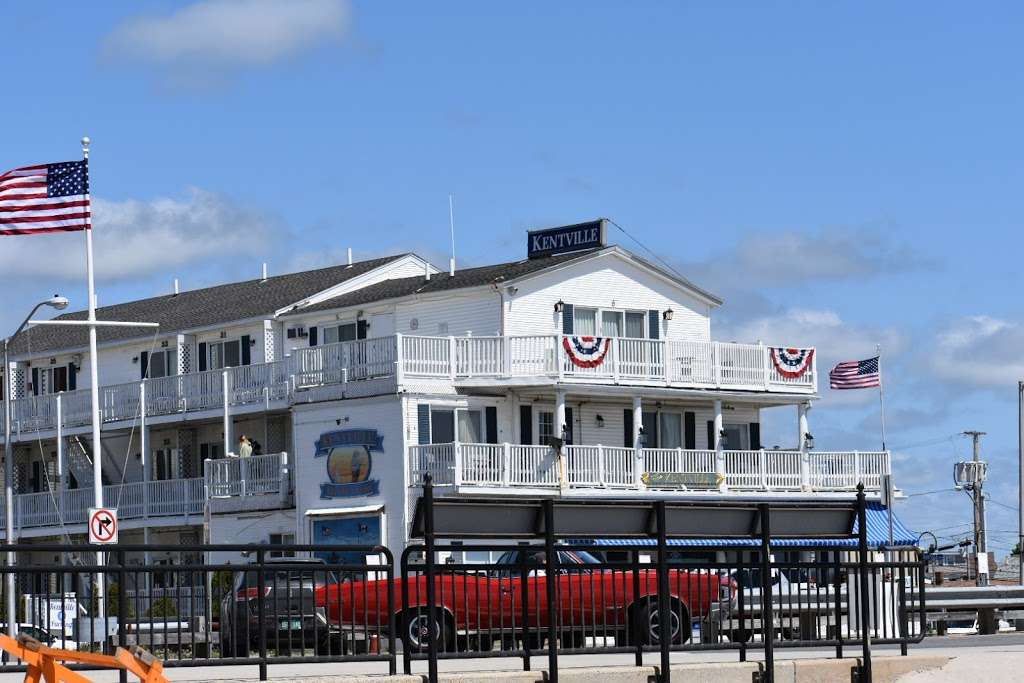 Kentville On the Ocean | 315 Ocean Blvd, Hampton, NH 03842, USA | Phone: (800) 992-4297