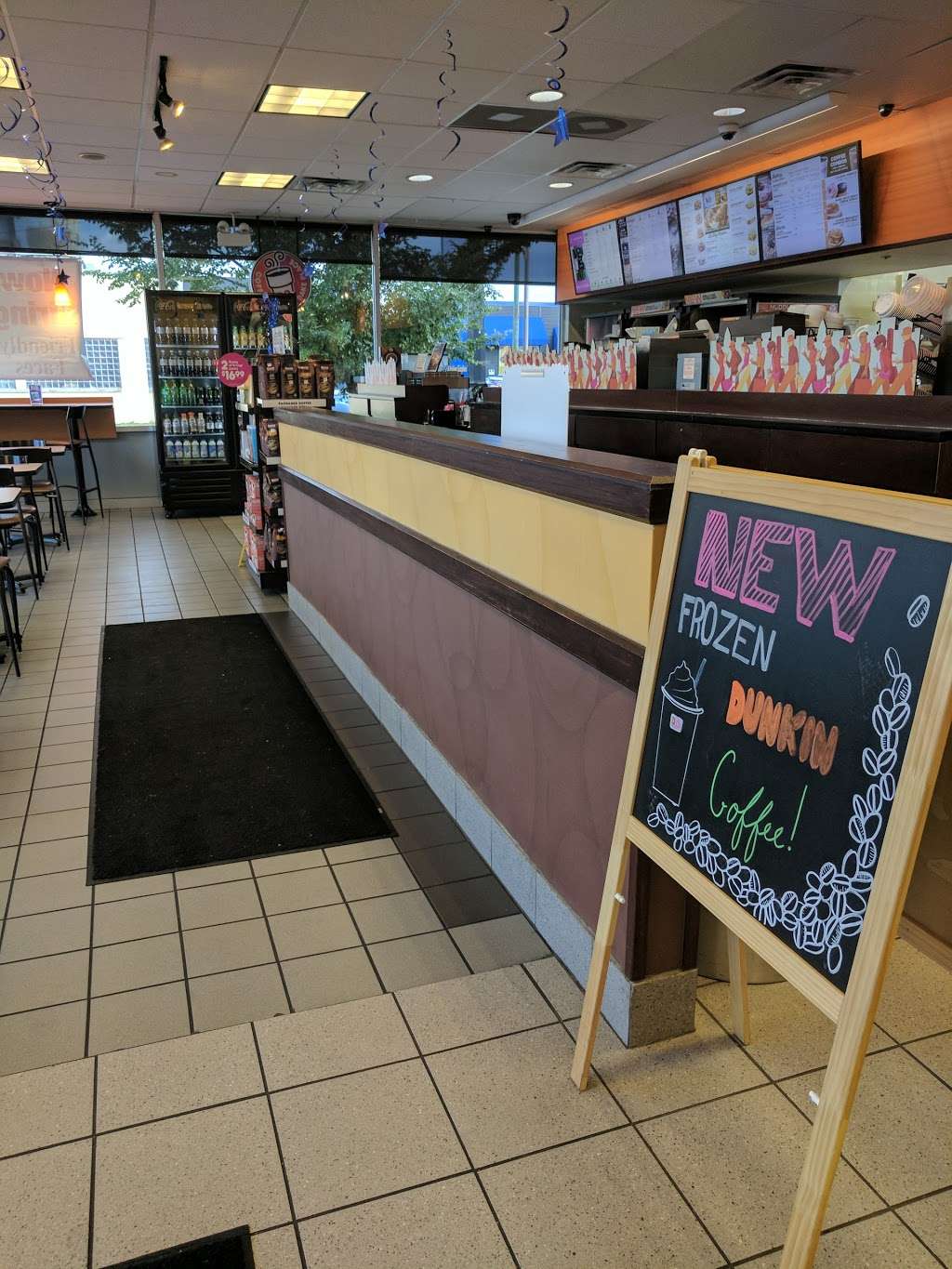 Baskin-Robbins | 3310 W Addison St, Chicago, IL 60618, USA | Phone: (773) 539-8114