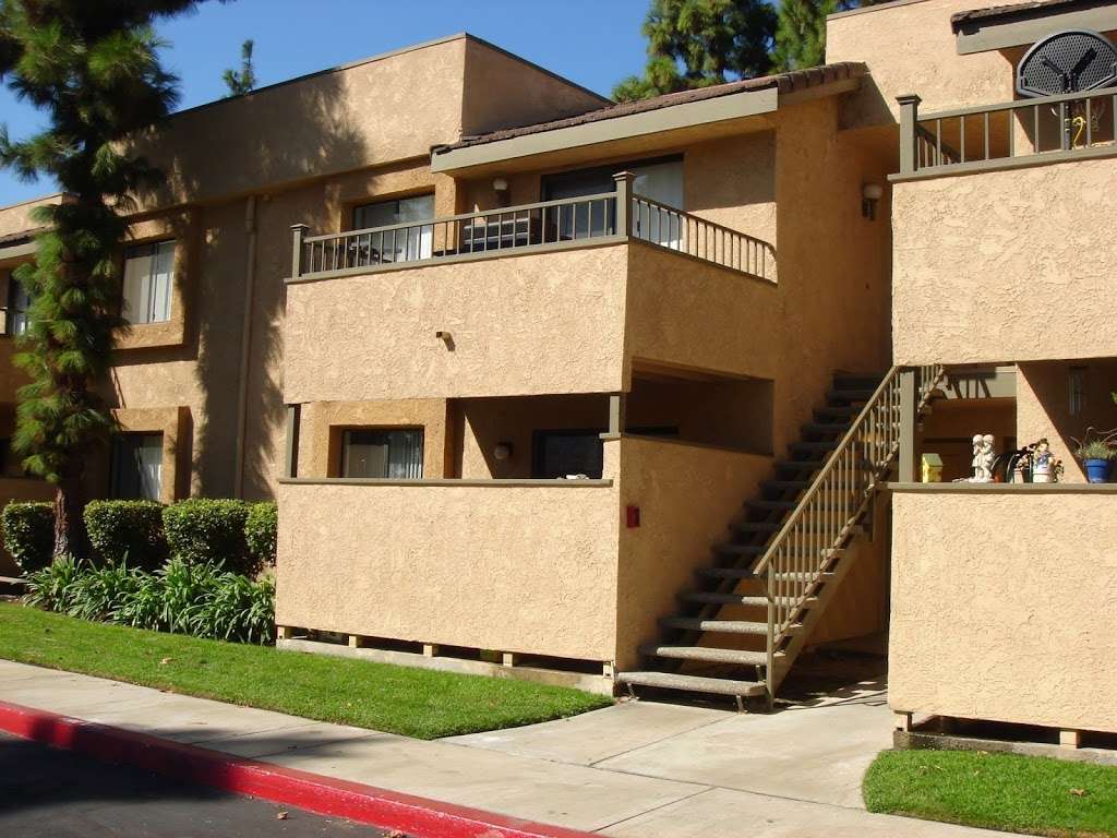 Colony Ridge Apartments | 17400 Arrow Blvd, Fontana, CA 92335 | Phone: (909) 350-1900