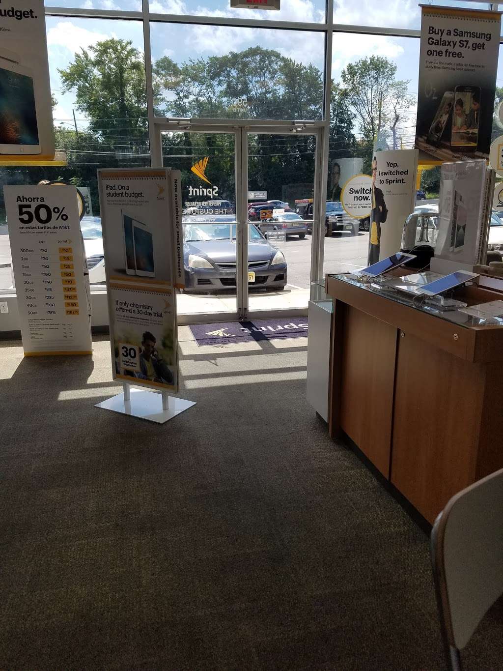 Sprint Store | 590 NJ-3, Clifton, NJ 07014, USA | Phone: (973) 473-2900