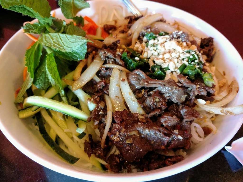 Pho Saigon Pearl | 2750 Alton Pkwy #121, Irvine, CA 92606 | Phone: (949) 336-0336