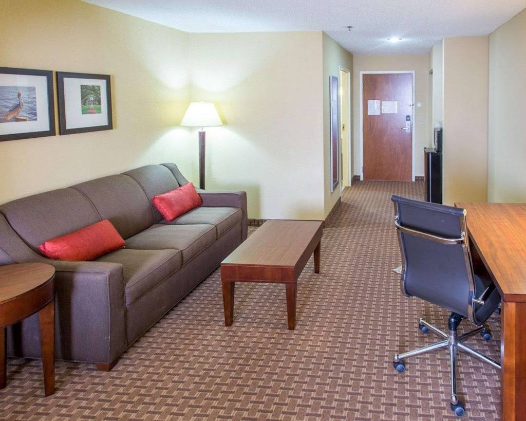 Comfort Suites Port Allen - Baton Rouge | 2880 N Westport Dr, Port Allen, LA 70767, USA | Phone: (225) 343-4300