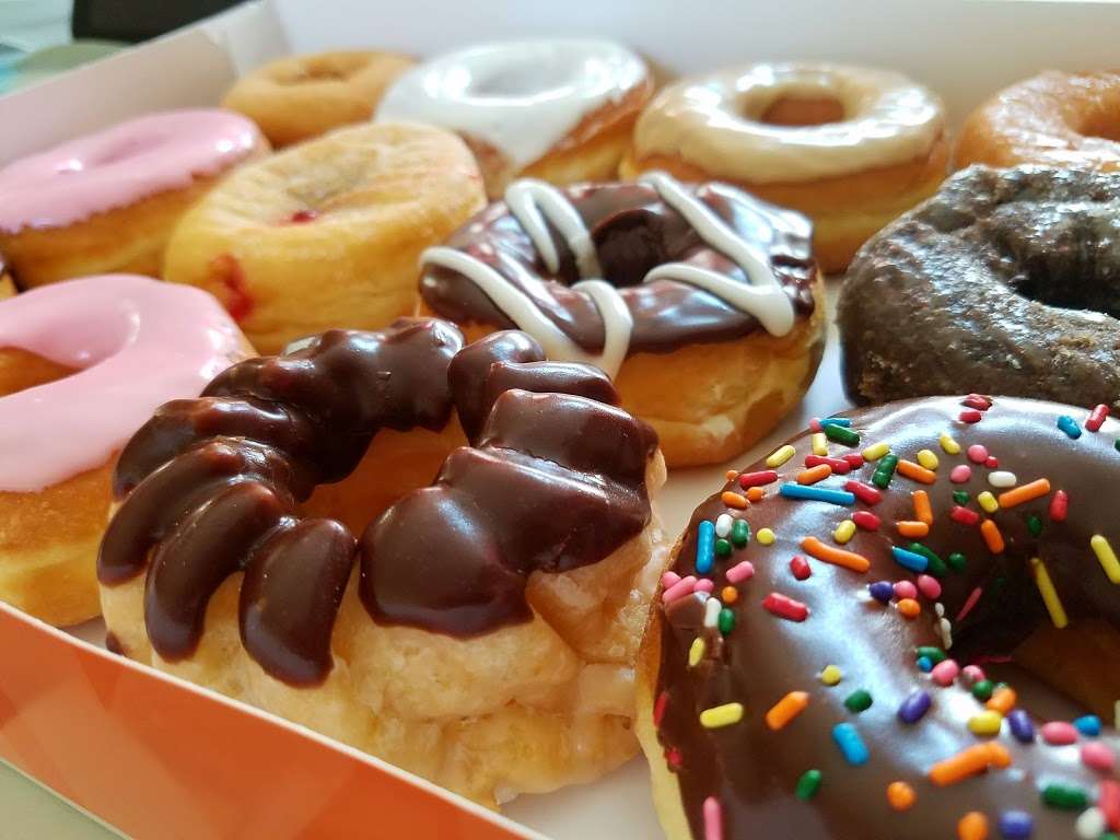 Dunkin Donuts | 44110 Ashburn Village Blvd #184, Ashburn, VA 20147, USA | Phone: (571) 442-8253