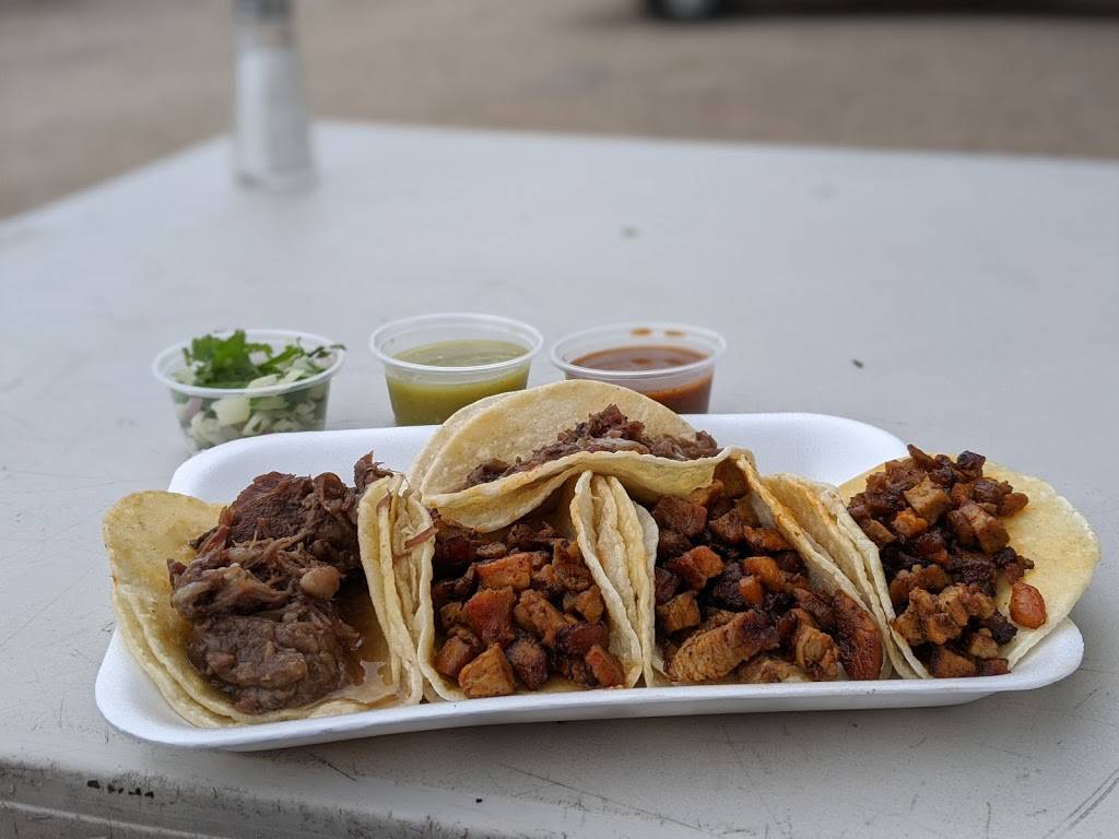 Tacos Y Hot Dogs El Giro | 9470 E Golf Links Rd, Tucson, AZ 85730, USA | Phone: (520) 257-7450