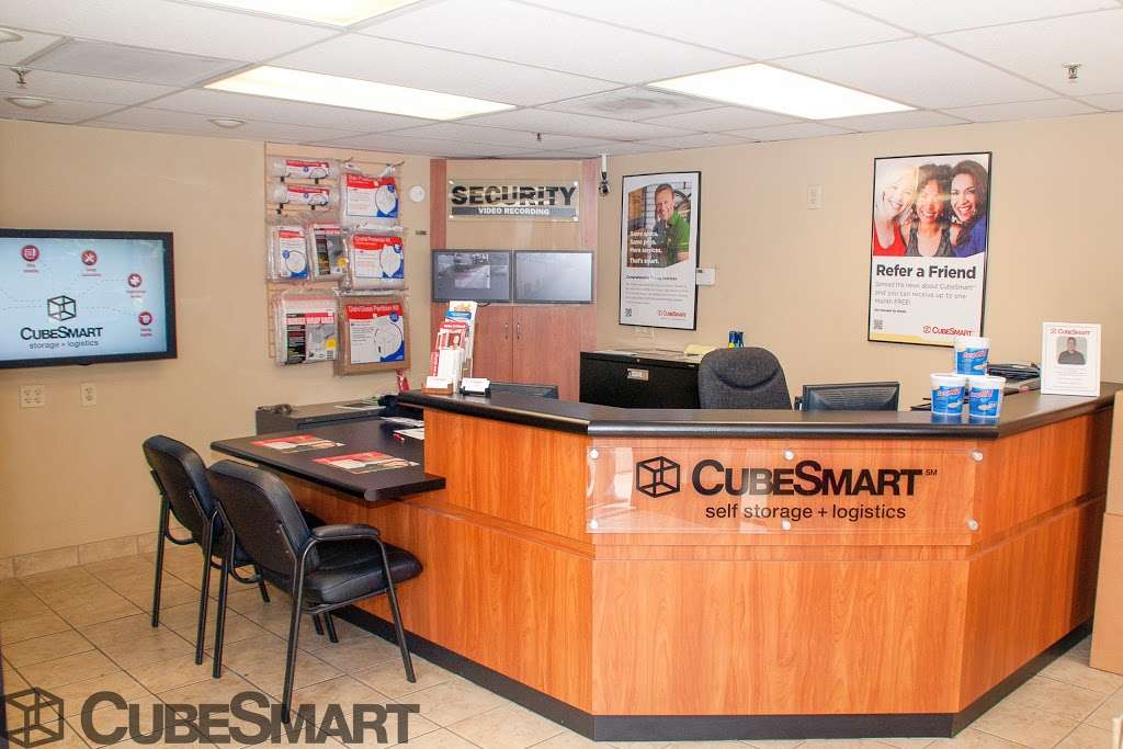 CubeSmart Self Storage | 275 S Prospectors Rd Drive, Diamond Bar, CA 91765, USA | Phone: (909) 860-3660