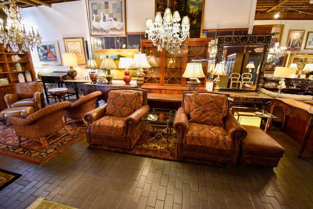 Designers Furniture Exchange | 5701 Richmond Ave, Houston, TX 77057, USA | Phone: (713) 781-9394