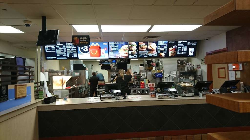 McDonalds | 22026 Vandegrift Blvd, Camp Pendleton North, CA 92055 | Phone: (760) 385-0235