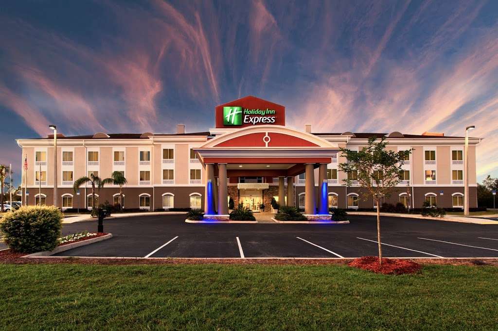 Holiday Inn Express | 6805, 2953 Ridge Way, Lake Wales, FL 33859, USA | Phone: (863) 949-4800