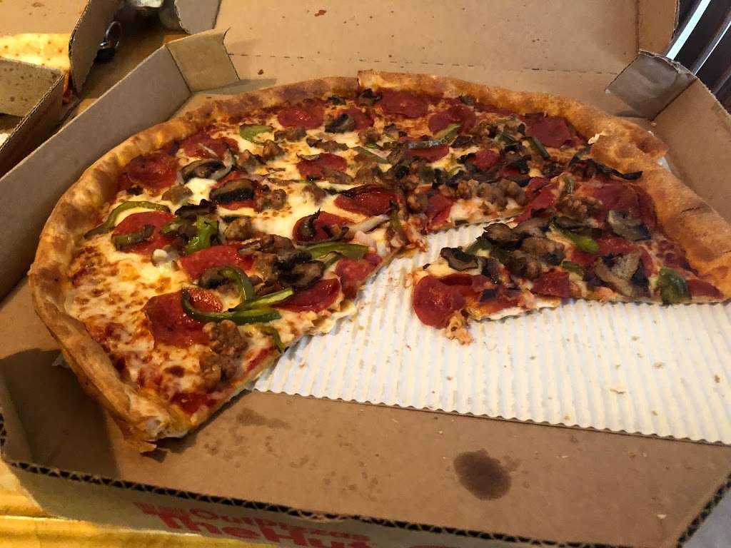 Pizza Hut Express | 120 Pasadena Blvd, Pasadena, TX 77506