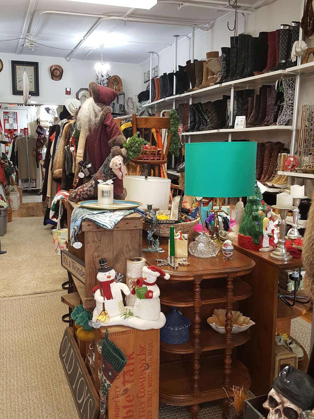 Vintage Vault | 14 E Main St, Georgetown, MA 01833 | Phone: (978) 352-3344