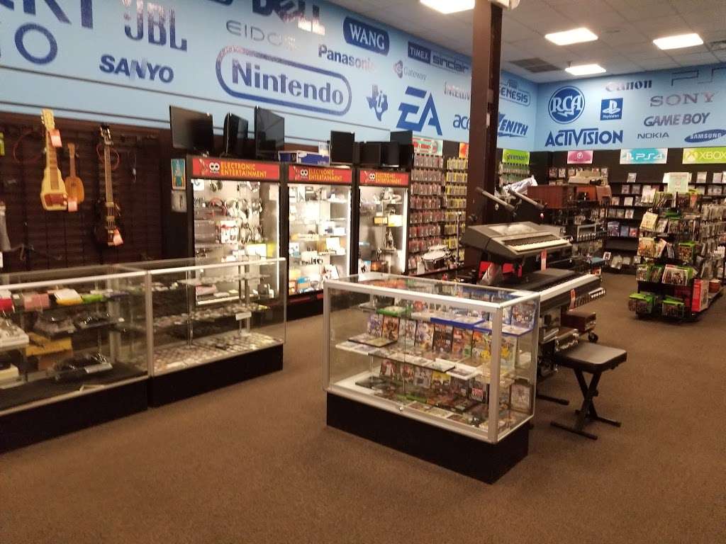 Bookmans Mesa Entertainment Exchange | 1056 S Country Club Dr, Mesa, AZ 85210, USA | Phone: (480) 835-0505