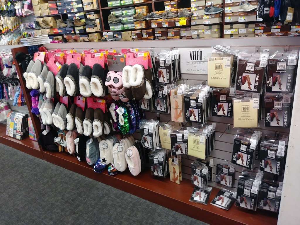 Shoe Dept. | Great Southwest Crossing 2307, W Interstate 20 STE 101, Grand Prairie, TX 75052, USA | Phone: (972) 660-4321