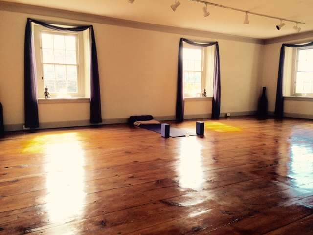 Blossom Yoga | 2324 2nd St Pike, Newtown, PA 18940, USA | Phone: (215) 416-3252