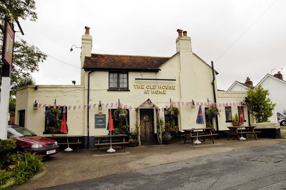 Old House at Home | 63-65 West St, Dormansland, Lingfield RH7 6QP, UK | Phone: 01342 836828