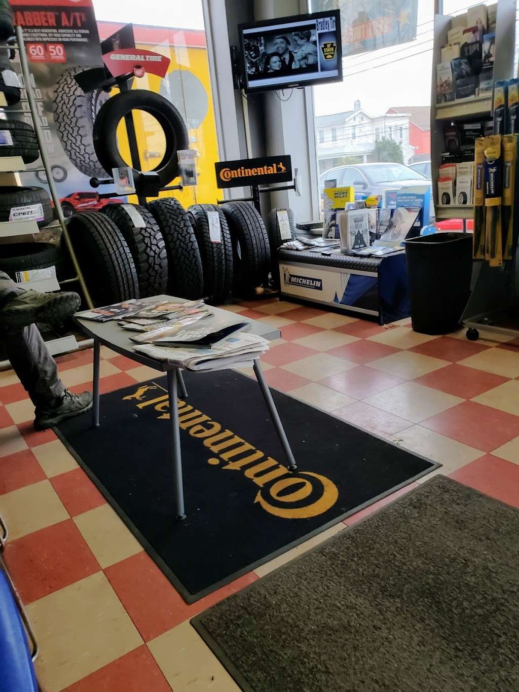 Bradleys United Tire & Service | 3000 E High St, Pottstown, PA 19464 | Phone: (610) 326-9350