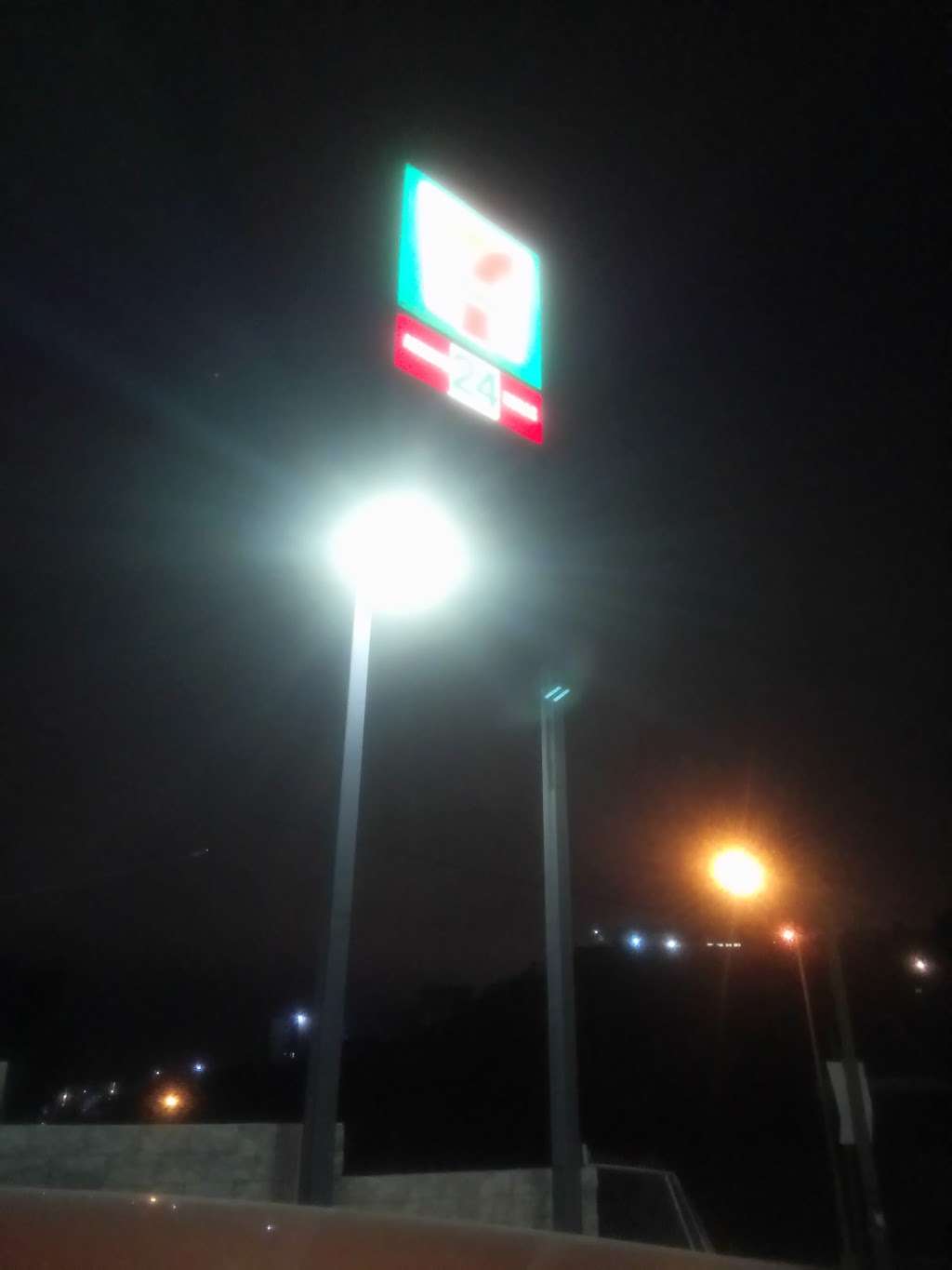 7-Eleven | BCN, TIJUANA. Colonia: BUENA VISTA. AVE, De las Lomas, Costacoronado Residencial, 22516 Tijuana, B.C., Mexico | Phone: 81 8158 0711