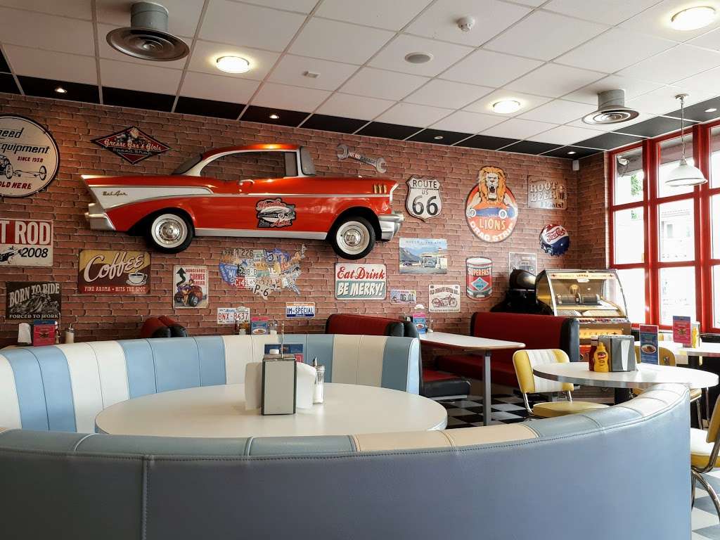 Hot Rod Diner | 79-84 High St, Northfleet, Gravesend DA11 9HJ, UK | Phone: 01474 249205