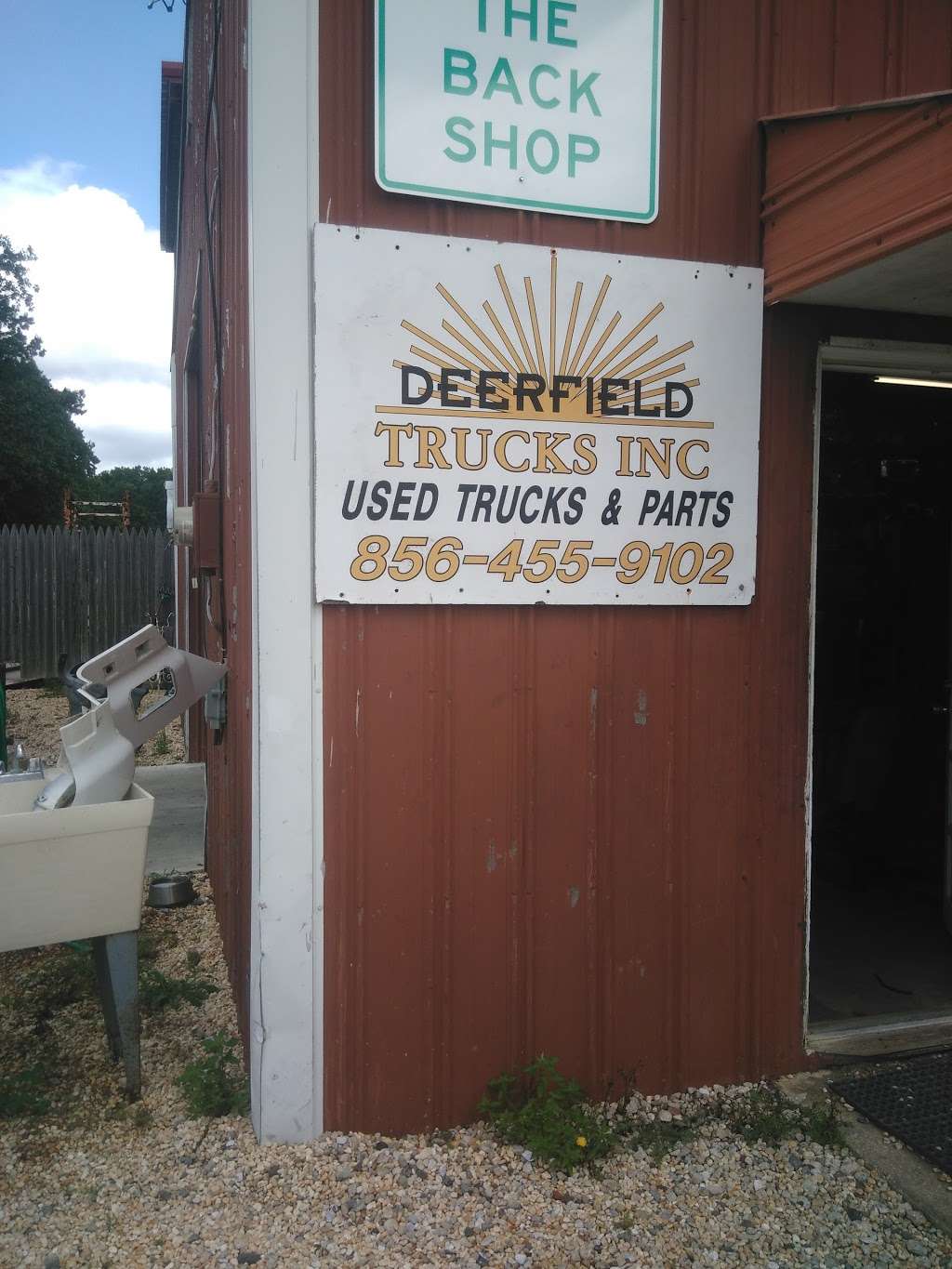 Deerfield Trucks Inc | 326 Irving Ave, Millville, NJ 08332 | Phone: (856) 455-9102