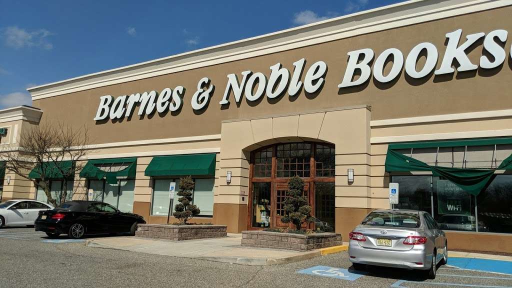 Barnes & Noble | 3981 U.S. 9, Freehold, NJ 07728, USA | Phone: (732) 409-2929