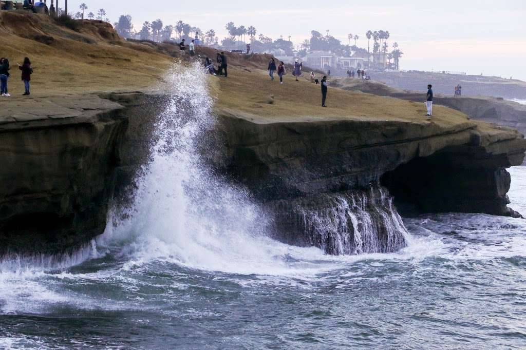 Sunset Cliffs Parking Lot | 1253 Sunset Cliffs Blvd, San Diego, CA 92107, USA