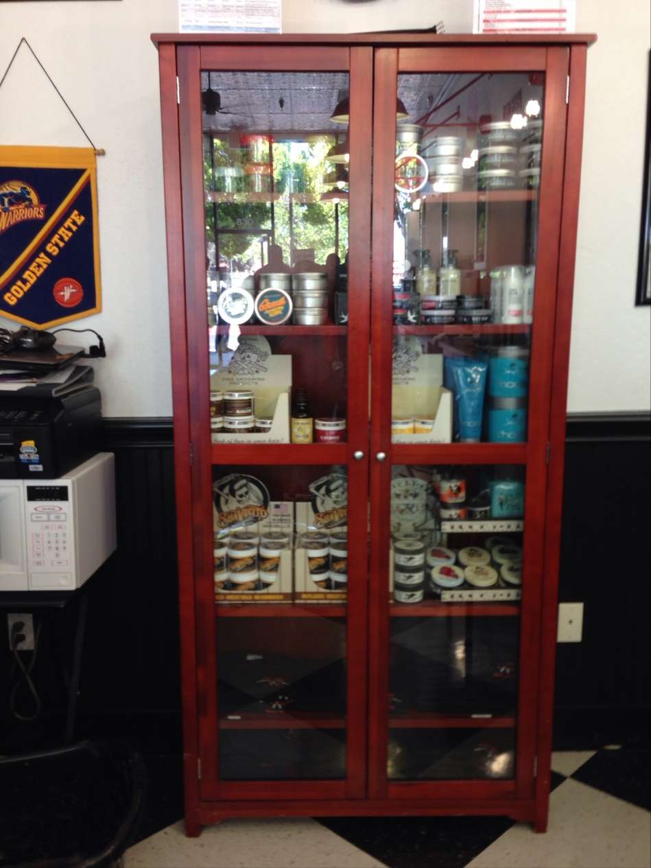 Johnny Ds Barber Shop | 830 El Paseo de Saratoga, San Jose, CA 95130, USA | Phone: (408) 871-9770