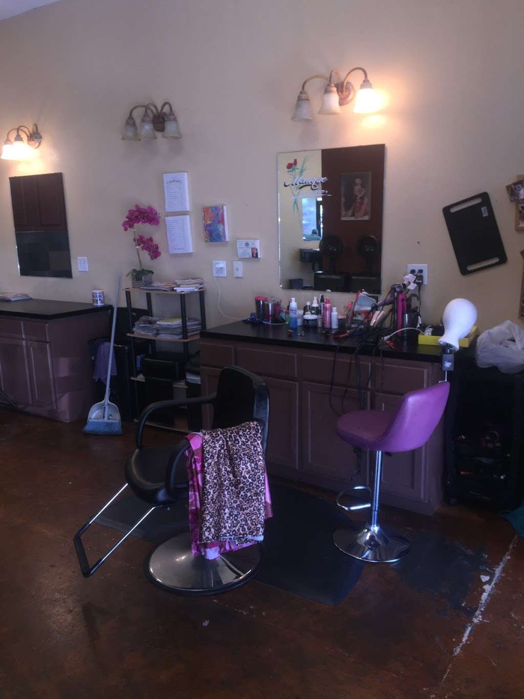 Styles & Profiles Salon | 425 E Pleasant Run Rd, Cedar Hill, TX 75104, USA | Phone: (972) 299-0000