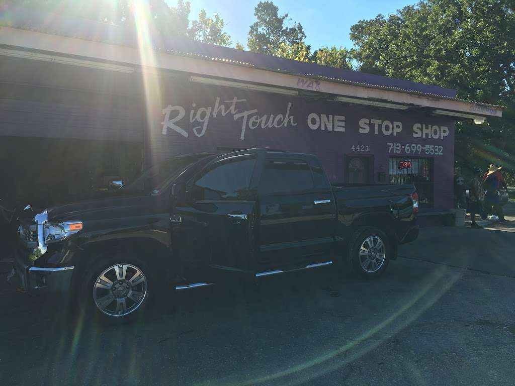 Right Touch Auto Detail | 4423 Yale St, Houston, TX 77018, USA | Phone: (713) 699-5532